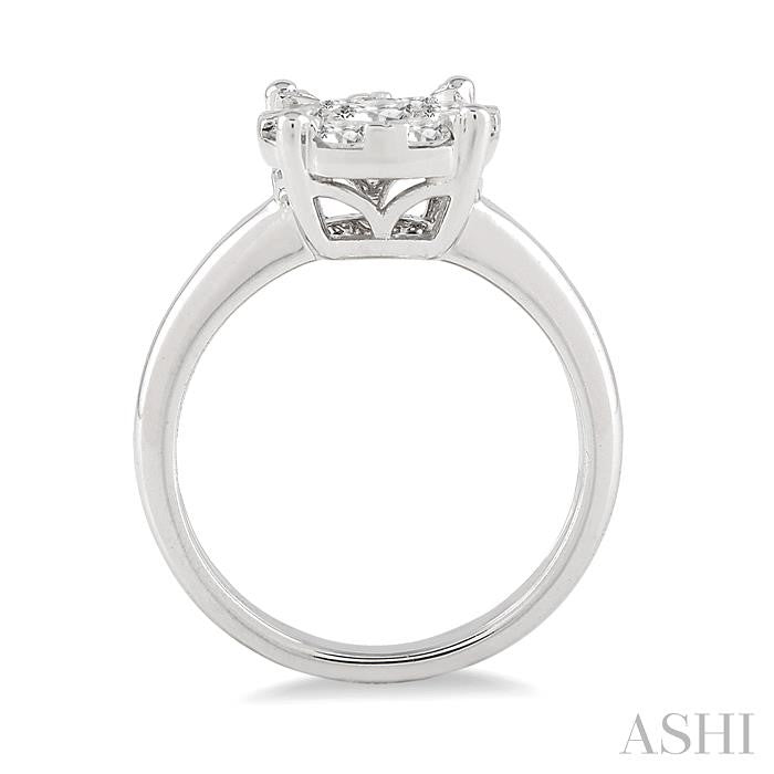 ASHI Round Shape Lovebright Essential Diamond Engagement Ring 13242PPFVWG