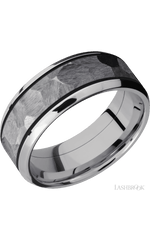 8 mm wide/Beveled/Cobalt Chrome band with one 5 mm Centered inlay of Tantalum.