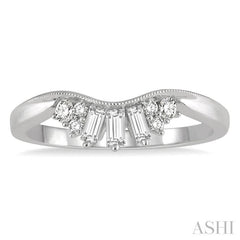 ASHI Curved Baguette Diamond Wedding Band 30426PPFHWG