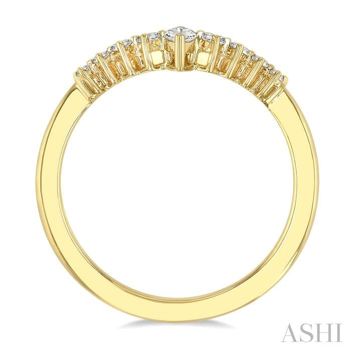 ASHI Chevron Diamond Fashion Ring 30586PPFGYG