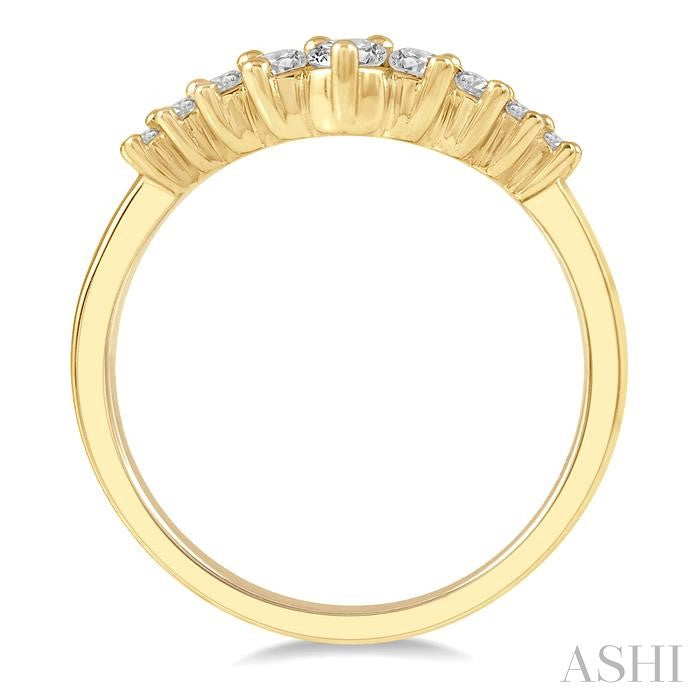 ASHI Chevron Diamond Fashion Ring 327E5PPFGYG