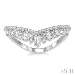 ASHI Chevron Baguette Diamond Fashion Ring 331E3PPFGWG