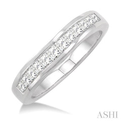 ASHI Channel Set Curved Diamond Wedding Band 35223PPFHWG