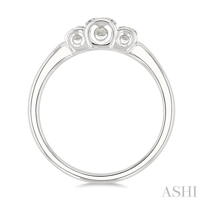 ASHI 3 Stone Diamond Fashion Ring 361Y3PPFGWG