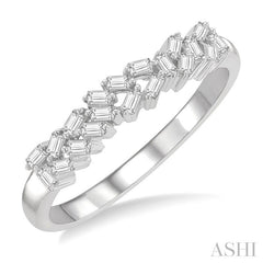 ASHI Scatter Baguette Diamond Fashion Ring 362E7PPFHWG