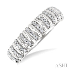 ASHI Ribbed Diamond Fashion Ring 363H8PPTGWG