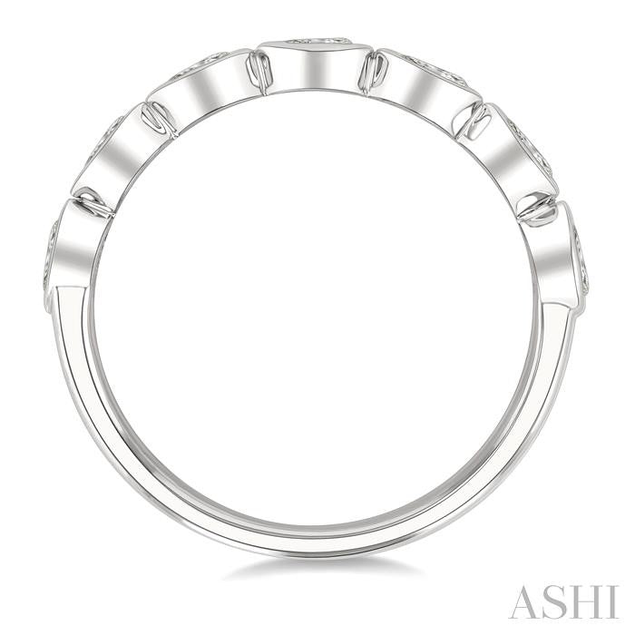 ASHI Pear Shape East-West Bezel Set Diamond Fashion Band 372E2PPFGWG-PR