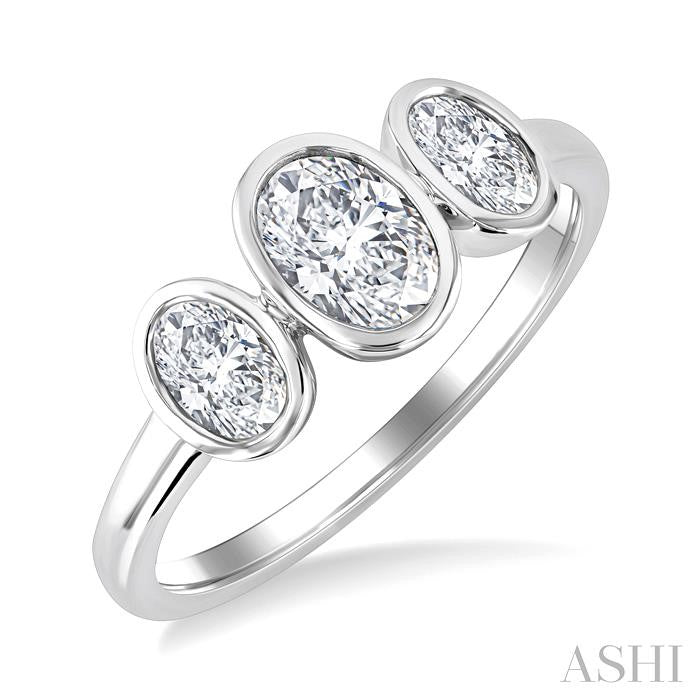 ASHI Oval Shape 3 Stone Diamond Fashion Ring 377V1PPFGWG