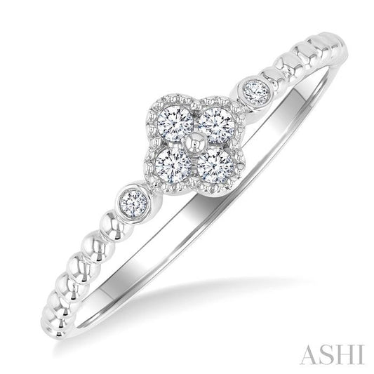 ASHI Bead Clover Petite Diamond Fashion Ring 385M8PPTGWG-CLV