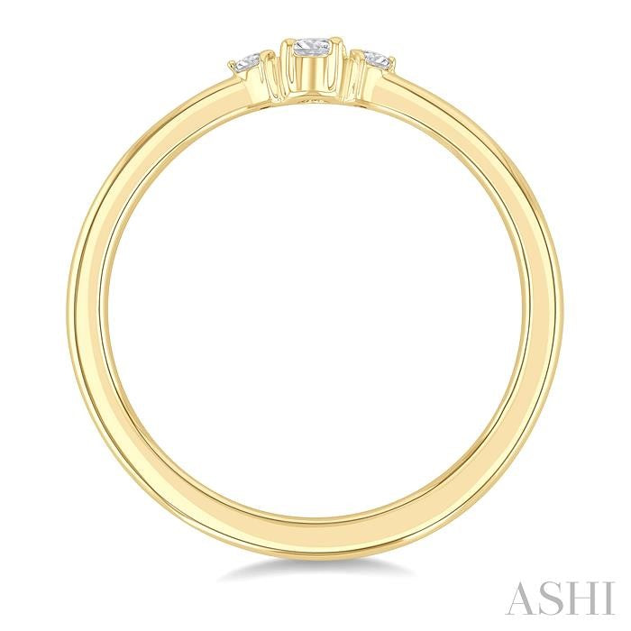 ASHI Round Shape 3 Stone Petite Diamond Ring 388P9PPTGYG-RD