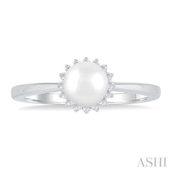 ASHI Pearl & Petite Halo Diamond Fashion Ring 558A8PPTSWPWG