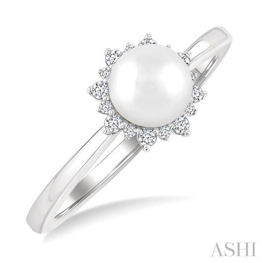 ASHI Pearl & Petite Halo Diamond Fashion Ring 559A8PPTSWPWG