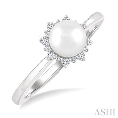 ASHI Pearl & Petite Halo Diamond Fashion Ring 559A8PPTSWPWG