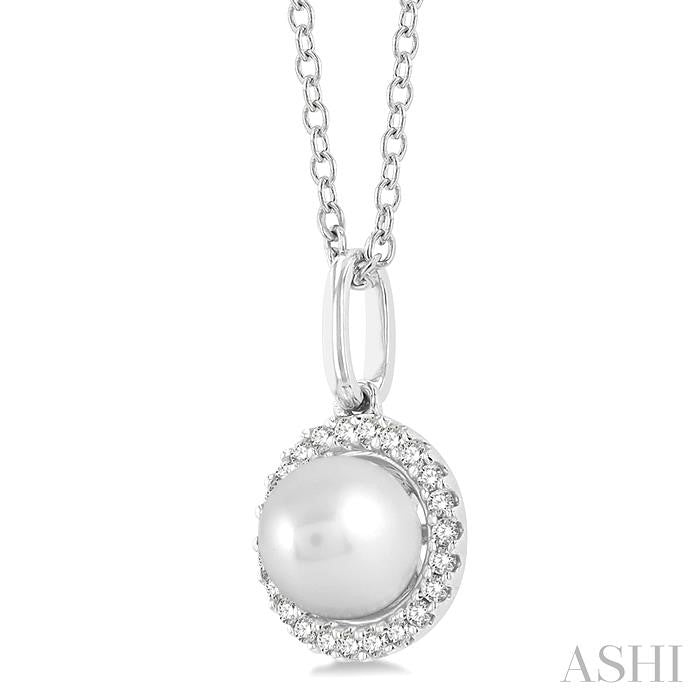 ASHI Pearl & Petite Halo Diamond Fashion Pendant 562A9PPTSPDWPWG