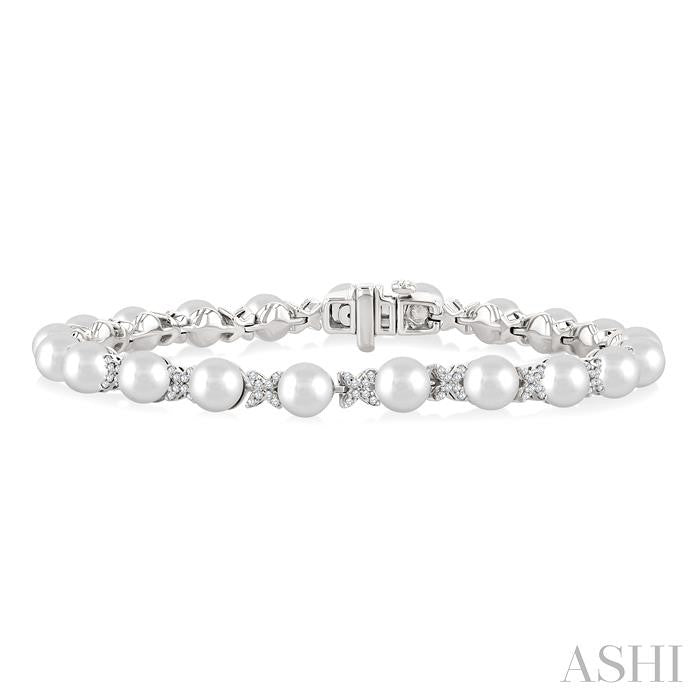 ASHI Pearl & Diamond Floral Fashion Bracelet 563BHPPFGWPWG