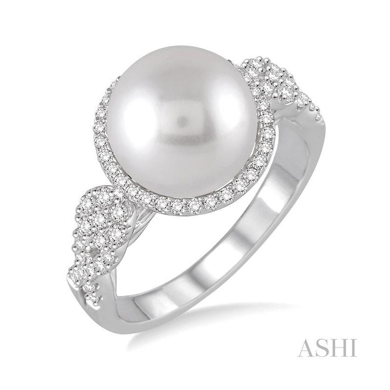 ASHI Pearl & Halo Diamond Fashion Ring 55914PPFHWPWG