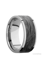 9 mm wide/Flat/Titanium band with one 7 mm Centered inlay of Forged Carbon Fiber.