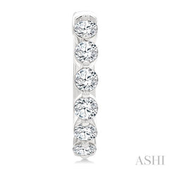ASHI Diamond Hoop Earrings 620H0PPFGERWG-1.5