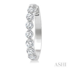 ASHI Diamond Hoop Earrings 620H0PPFGERWG-2.0