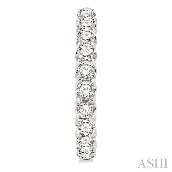 ASHI Inside-Out Diamond Round Hoop Earrings 622B0PPFHERWG-10.00