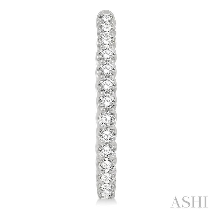 ASHI Inside-Out Diamond Oval Hoop Earrings 624B0PPFHERWG-4.00