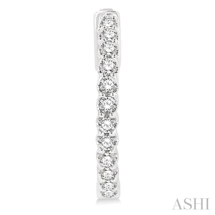 ASHI Inside-Out Diamond Hoop Earrings 625D1PPFGERWG