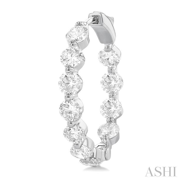 ASHI Inside-Out Diamond Round Hoop Earrings 626D0PPFHERWG-5.00