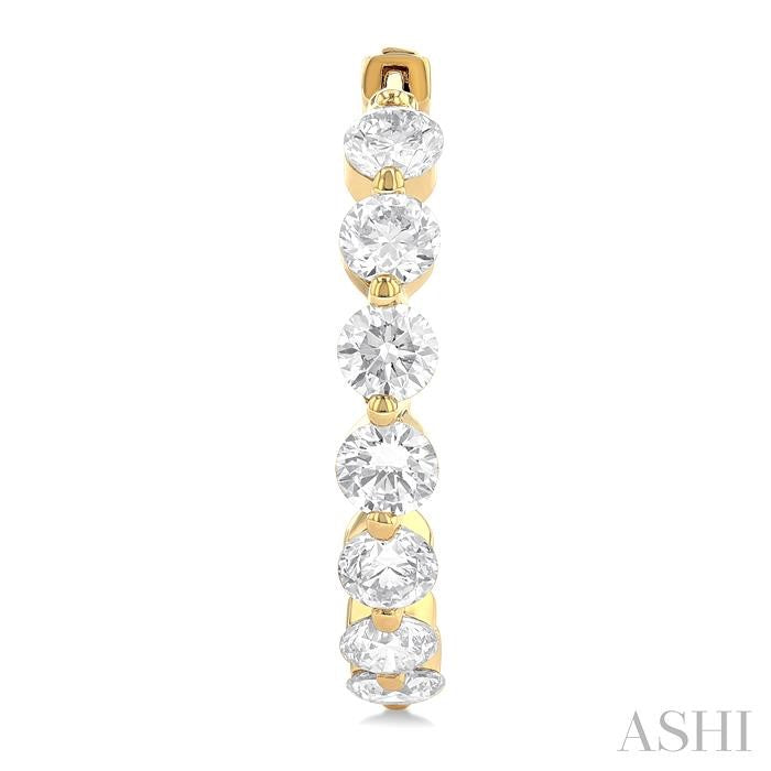 ASHI Inside-Out Diamond Round Hoop Earrings 626D0PPFHERYG-5.00