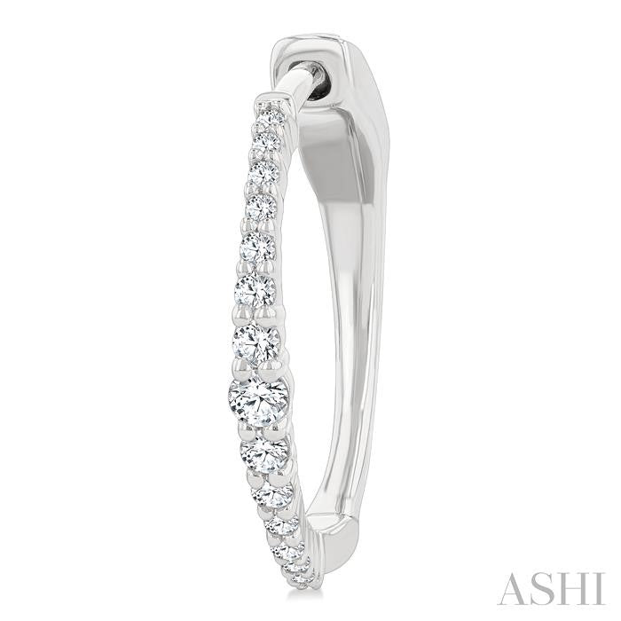 ASHI Graduated Riviera Diamond Hoop Earrings 626H6PPFGERWG
