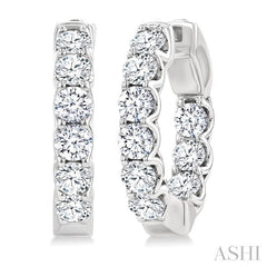 ASHI Inside-Out Diamond Round Hoop Earrings 628E0PPFHERWG-3.00