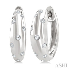 ASHI Mosaic Diamond Fashion Huggie Earrings 629J8PPTGERWG