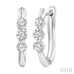 ASHI 3 Stone Diamond Hoop Earrings 631F3PPFGERWG
