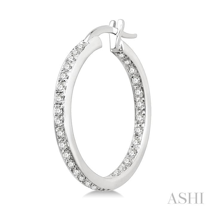 ASHI Inside-Out Diamond Hoop Earrings 63543PPFNERWG