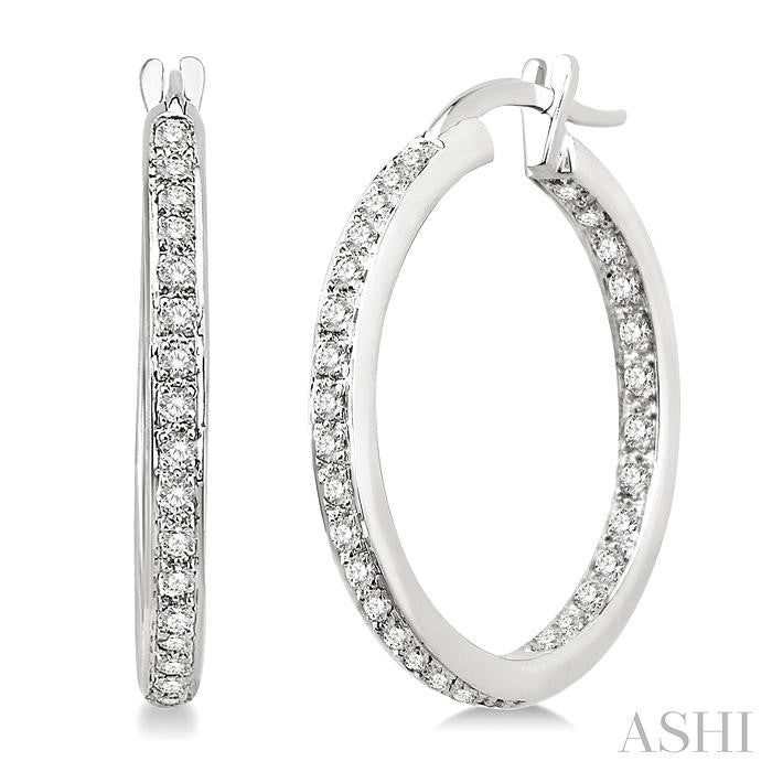 ASHI Inside-Out Diamond Hoop Earrings 63543PPFNERWG