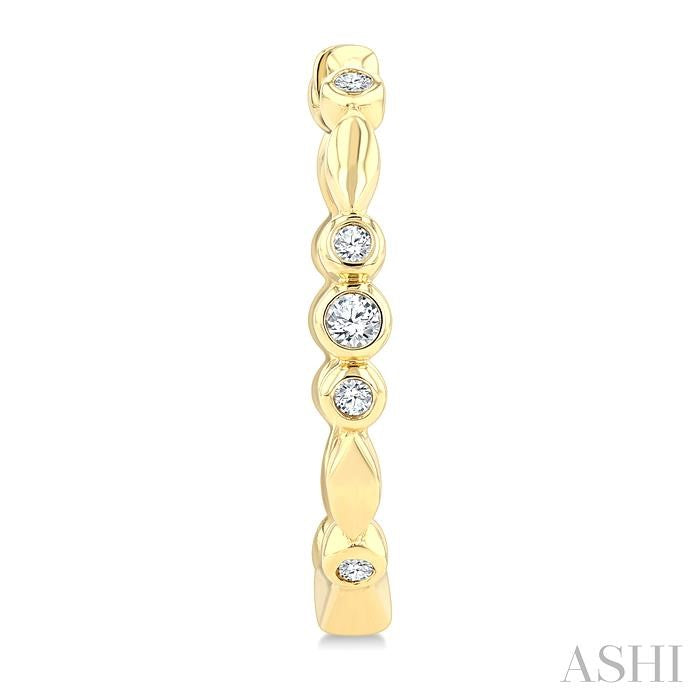 ASHI Diamond Fashion Hoop Earrings 635H8PPTGERYG