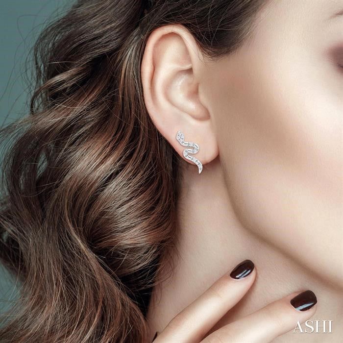ASHI Snake Petite Diamond Fashion Earrings 640H9PPTSERWG