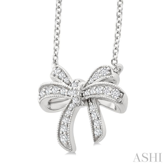 ASHI Bow Petite Diamond Fashion Pendant 641W8PPTSPDWG