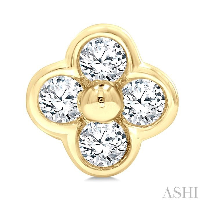 ASHI Clover Bezel Petite Diamond Fashion Earrings 644W8PPTGERYG