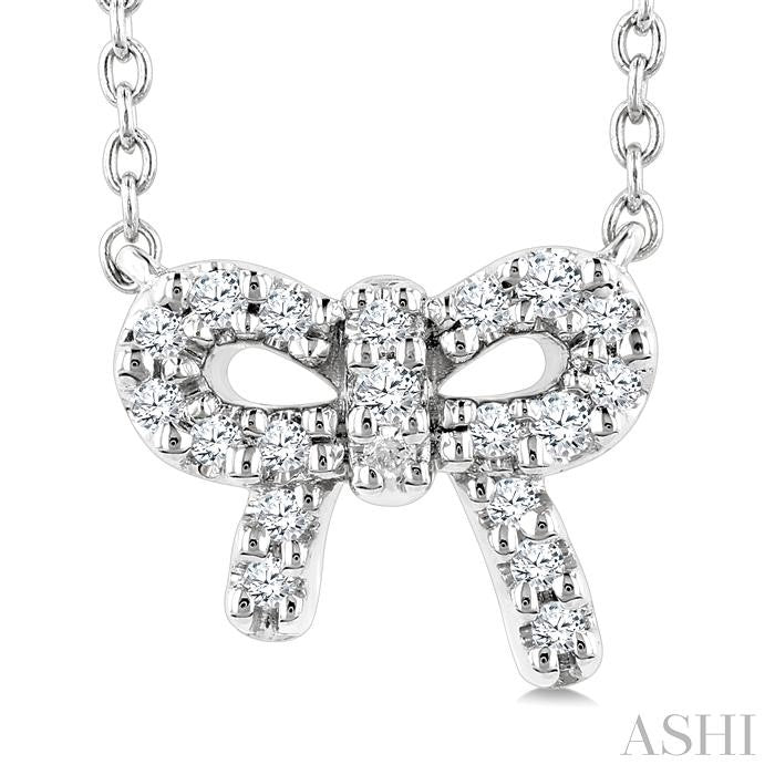 ASHI Bow Petite Diamond Fashion Pendant 646B8PPTSPDWG
