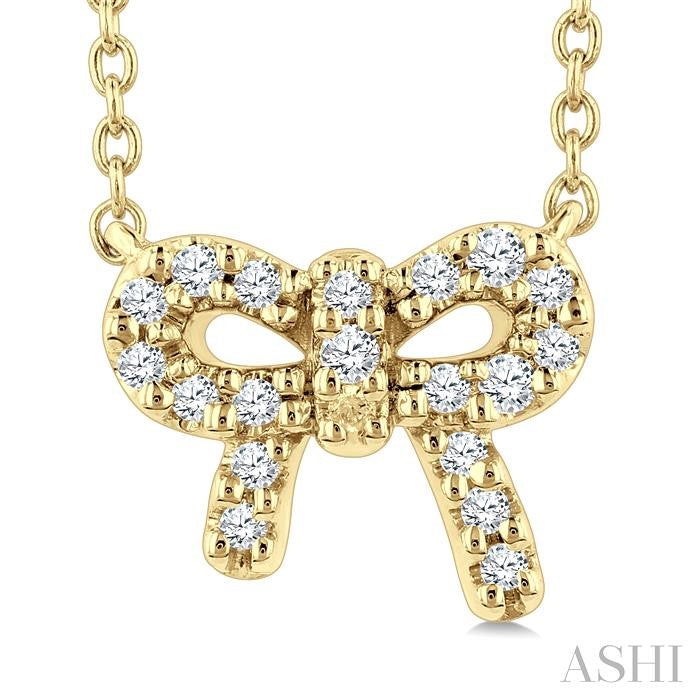 ASHI Bow Petite Diamond Fashion Pendant 646B8PPTSPDYG