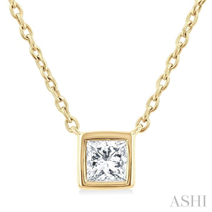 ASHI Princess Shape Bezel Set Petite Diamond Fashion Pendant 649S8PPTGPDYG-PRN