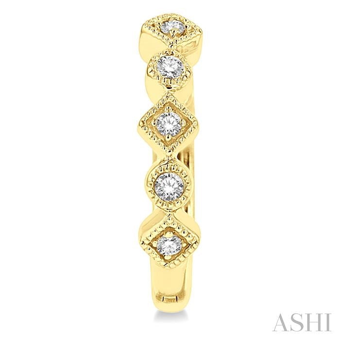 ASHI Petite Diamond Huggie Fashion Earrings 670V8PPTSERYG