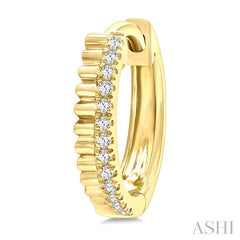 ASHI Petite Fluted Diamond Huggie Fashion Earrings 670X8PPTSERYG