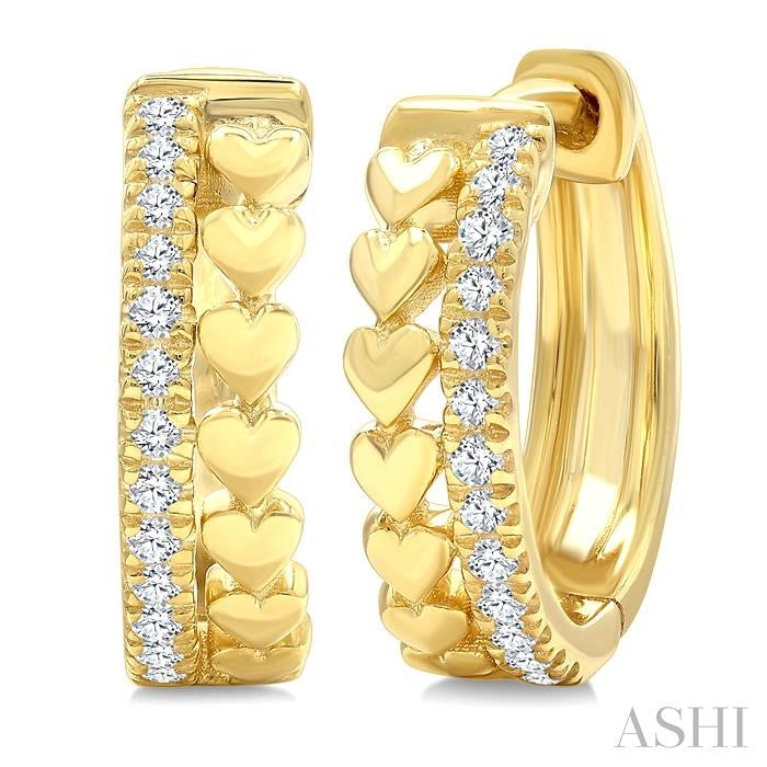 ASHI Heart Shape Petite Diamond Huggie Fashion Earrings 671X8PPTSERYG