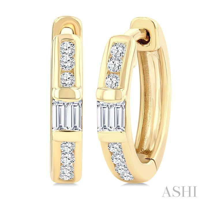 ASHI Petite Diamond Huggie Fashion Earrings 673X7PPTGERYG
