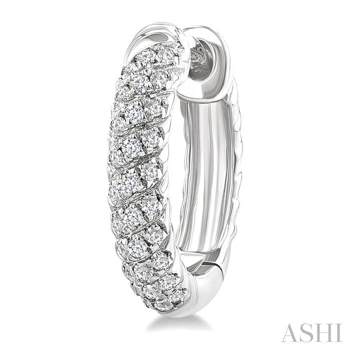ASHI Twisted Petite Diamond Huggie Fashion Earrings 680W7PPTSERWG