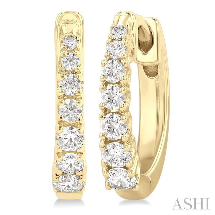 ASHI Graduated Petite Diamond Huggie Fashion Earrings 683V6PPFGERYG