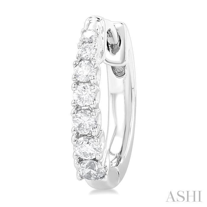 ASHI Graduated Petite Diamond Huggie Fashion Earrings 683V6PPTGERWG
