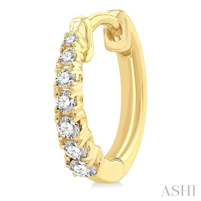 ASHI Graduated Petite Diamond Huggie Fashion Earrings 683V6PPTGERYG