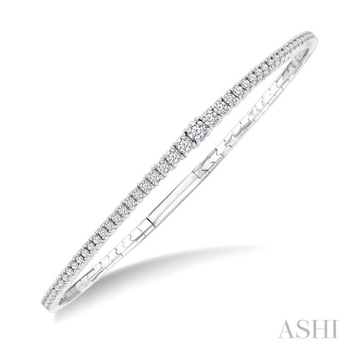 ASHI Diamond Halfway Graduated Flex Bangle 701W1PPFGWG